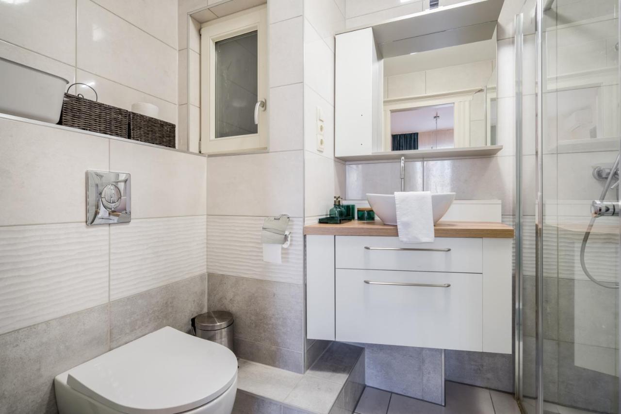 Bpr Blue Paradise Apartment With A/C Budapeste Exterior foto
